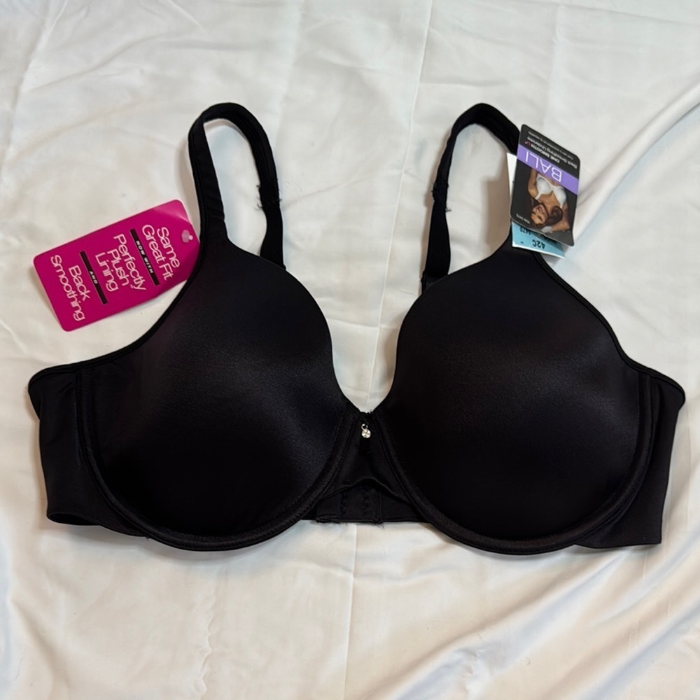 Bali Women's Black Underwire Bra NWT